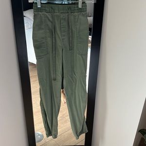 Trendy baggy trousers - sage, small